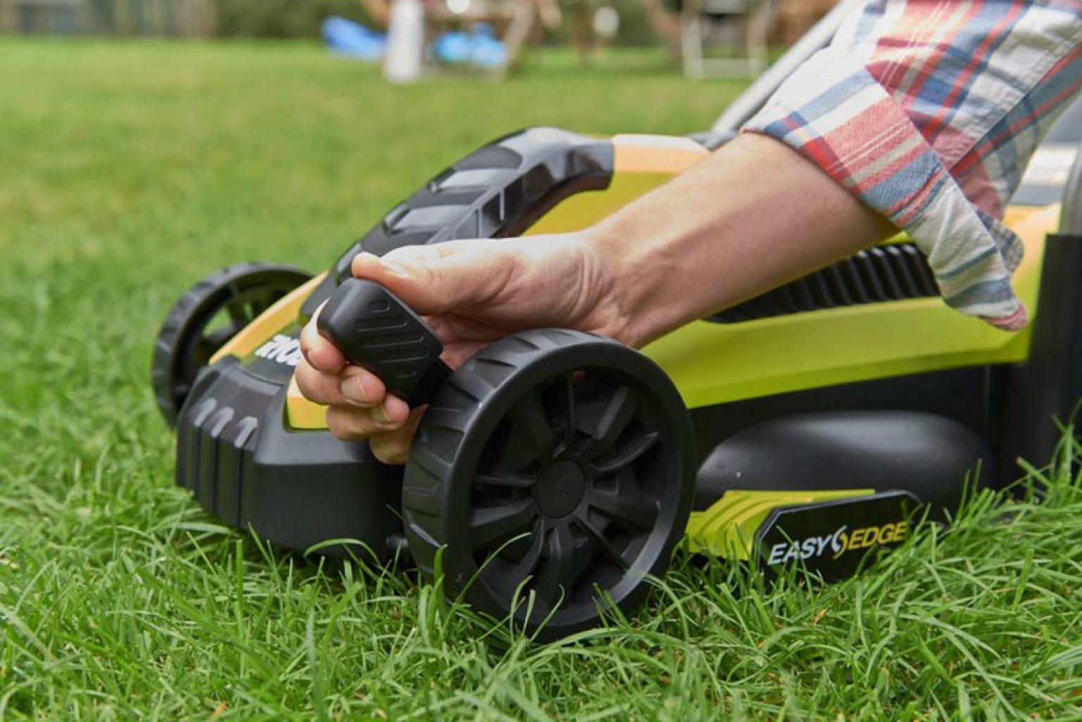 Ryobi - Tondeuse 1300 W 33 cm 2-en-1 ramassage et mulching RLM13E33S